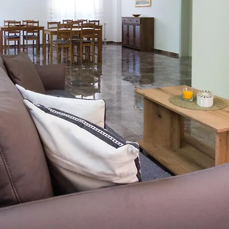 Lesnik Vacation Lodge *